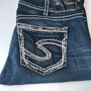 Silver Jean Co Womens Suki Blue Medium Wash Denim Capri Jeans Size 30X22.5